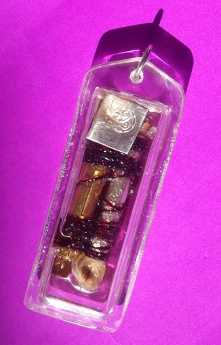 Takrut Ying Rak Mad Daay Aakom Chae Nam Man Saep Sangwaas (Love amplifier in Prai Oil with Magical Hyae Yae wood) &#39;Ruay Sap Ruay Sanaeh&#39; Edition 2554 BE - Pra Ajarn Oe Putto Raksaa