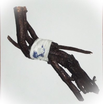 Hun Payont Mai Ga Fak Rak - 8 Inches - Enchanted Sacred Treewood Spellbound Ghost Soldier effigy - Por Tan Kloi - Less Than 2 Dozen Made