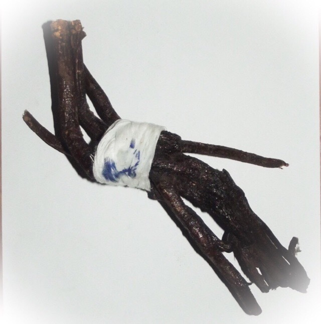 Hun Payont Mai Ga Fak Rak - 8 Inches - Enchanted Sacred Treewood Spellbound Ghost Soldier effigy - Por Tan Kloi - Less Than 2 Dozen Made