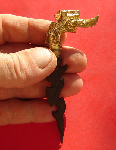 Greet Rit Waet Nor Mo Khao Or (Surya - Sun magic) first edition Sun Ritual Spirit Knife 2 Inches long Hongsa Head - Nuea Sadta Loha Rom Dam - LP Prohm Wat Ban Suan - 999 made
