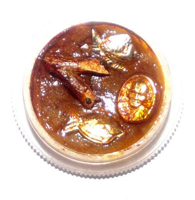 See Pheung Sariga Pla Tapian Met Dtaeng Luang Phu Sukh - Celestial Magpie + LP Sukh Coin + Lucky Barbfish Metta Potion - Wat Pak Klong Makham Tao 2545 BE See Pheung Sariga Pla Tapian Met Dtaeng Luang Phu Sukh - Celestial Magpie + LP Sukh Coin + Lucky Barbfish Metta Potion - Wat Pak Klong Makham Tao 2545 BE