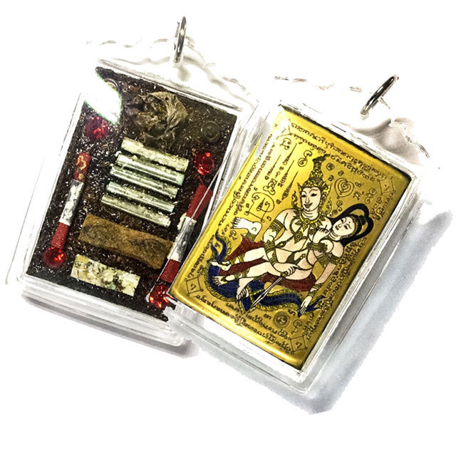Locket Paetch Payatorn Nang Yaem Chak Tong Pim Yai 2 Takrut Sariga Pha Daeng 5 Takrut Hua Jai Roi Nang Rak 4 garnets 1 Dork Rak Sorn 2 Look Namo spells Luang Por Khern Thawaro Locket Paetch Payatorn Nang Yaem Chak Tong Pim Yai 2 Takrut Sariga Pha Daeng 5 Takrut Hua Jai Roi Nang Rak 4 garnets 1 Dork Rak Sorn 2 Look Namo spells Luang Por Khern Thawaro