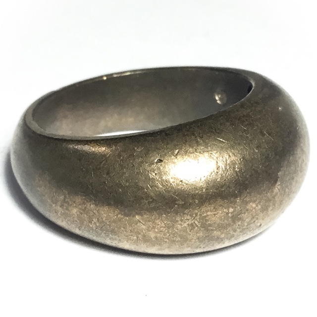 Hwaen Block Meed Maha Waet Khao Or Nuea Nava Loha 2.2 Cm Magic Sorceror Ring with Pra Pid Ta - Por Tan Kloi 2554 BE