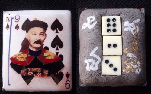 Locket Por Phu Yee Gor Hong (Er Ger Fong) Ud Pong Prai Maha Sanaeh - Gamblers Amulet with Enchanted Dice - Kroo Ba Beng