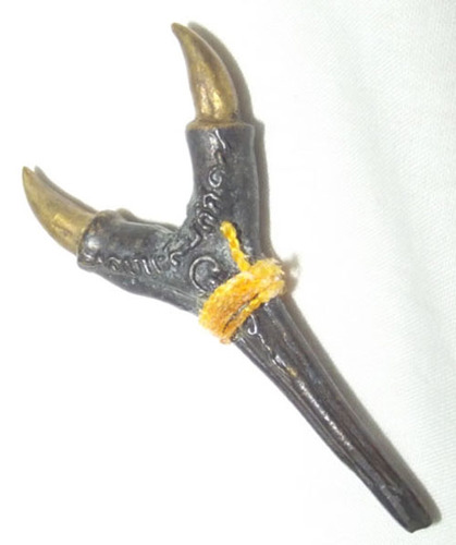 Dueay Ngu Hlueam Ongk Kroo Mad Daay Akom - Sacred Boa Spur with Russian Diamond for Gambling, Charm and Mercy - LP Kambu, PT Kloi, LP Iad + LP Khai Blessing