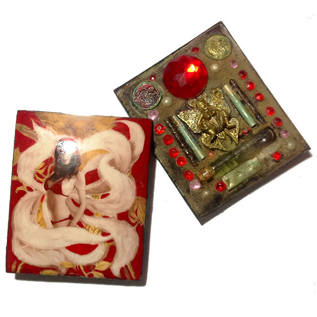 9 Tails Fox Succubus Super-Jumbo size Ongk Kroo 4 Takrut, Giant Ploi Sek Gem, 18 Gems, 4 Pearls, 2 Ninetail Fox Coins, Prai Oil, 1 Butterfly King - Luang Phu In