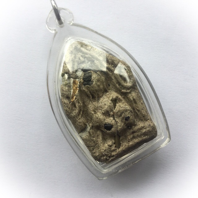 Pra Khun Phaen Um Gai Takrut Na Jang Ngang  Cemetery Earths from 108 Temples + Coffin Nail from Millonaires Funeral + Chin Aathan Bone Carving - Ajarn Prodt