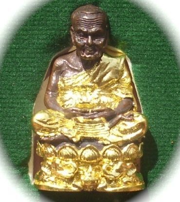 Pra Luang Por Tuad Loi Ongk Banju Kring (Pra Kring) - Sacred Metal with Gilded Robes &amp; Dais - Run Por Tan Khiaw Upbathamp &#39;54 - Wat Huay Ngo
