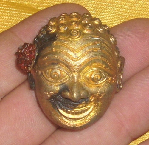 Jao Ngo Pha deity Mask  for immense riches, luck and preferential treatment - Luang Phu Daeng - Wat Huay Chalong (Uttaradit)
