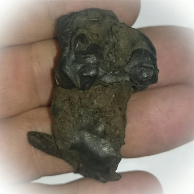 Lek Lai Tham Dtad Yen Magically Extracted Adamantine Substance 4.5 x 2 x 2 Cm - Cold Cut Holy Cave Lek Lai - Magical Incantations and Ceremony - blessed by the Khao Or Masters