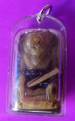 Singh Phuchay (Man Catcher)  Nuea Graduk Gae Chay Mai Tae (Carved Bone of a Hermaphrodite who died as a Prai Ghost with Prai Powder filling) Chae Nam Man Prai (In Prai Oil) - Pra Ajarn Oe Putto Raksa