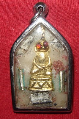 Paya Ngang Dta Daeng ud See Pheung Maha Sanaeh Fang Chin Aaathan - most powerful Prai Spirit amulet - Pra Ajarn Dtecharangsri