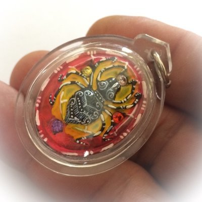 Maeng Mum Maha Pokasap &#39;Money Trap Spider&#39; -  Krob Rorb 40 Sae Yid 60 Edition 2557 BE - hand painted, 2 Takrut, 10 Gemstones 1 Pikanes - Kroo Ba Krissana