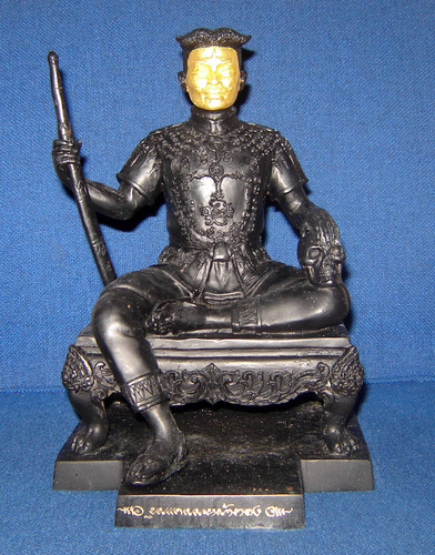 Bucha Statue Khun Phaen Na Hnaa Tong (gold faced Khun Phaen) - Nuea Samrit Rom Dam (black bronze) Hnaa Tong (gold faced) - Kroo Ba Subin Sumetaso - 5 inch base 9.8 inches high