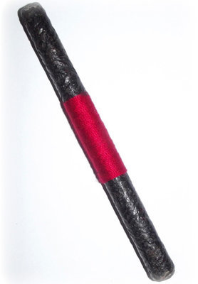 Takrut Maha Jakkapat Dtak Chueak Long Rak Mad Daay Daeng Akom Kong Grapan Amulet - 6 Inches - Ajarn Plien - Wat Don Sala