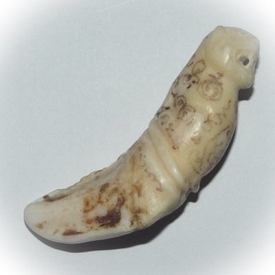 Khiaw Oot Jarn Mer - Camel&#39;s Tooth with Carved Tiger, Hand Spell Inscription for Survival, Easy Living, Plentiful Wealth, Power + Protection - Very few Made - Luang Phu Khai