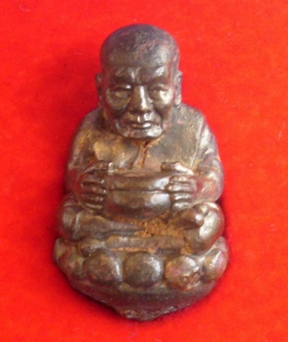 Roop Lor Boran Luang Por Tuad Bao Tup Pim Badtr Dto (large almsbowl hammered base) - Nuea Nava Loha (Gammagarn) - Ajarn Daeng Opaso - Wat Rai (Pattani) code 692