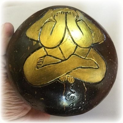Kala Mapraw Ta Diaw One Eyed Coconut with Pra Pid Dhavara Buddha Entering Niroda - Maha Ud Pokasap - Luang Por Prohm Wat Ban Suan