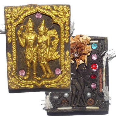 Taewada Hlong Hong Paetch Payatorn Ongk Kroo 13  gems 2 pearls 2 Look Namo 8 Takrut Rak Sorn flower - Nia Kajia edition 2554 BE - Luang Phu In