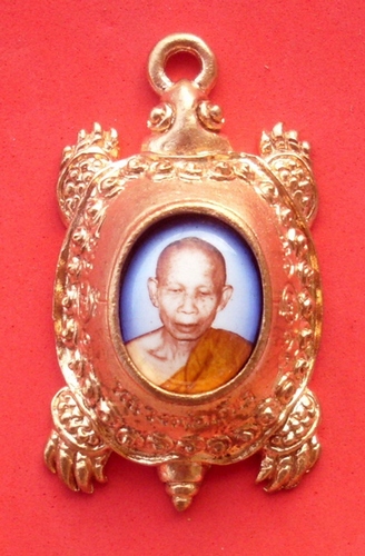 Paya Tao Ruean &#39;Run Plod Nee&#39; - (Turtle for long life and riches with Locket inserted) - Luang Por Bun Gerd Bandito - Wat Khao Din (Chainat)