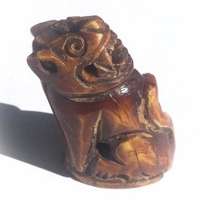 Khiaw Suea Liaw Hlang - Merciful Tiger Looking Backwards - Carved Tooth + Khom Spell Inscriptions - Luang Phu Khai 2553 BE