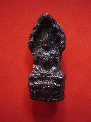 Pra Nakprok Gru Na Doon- Nuea Pra That Lek Lai (Nuea Ngern) - 7.5 cm x 3.5 cm size 1500 years old.