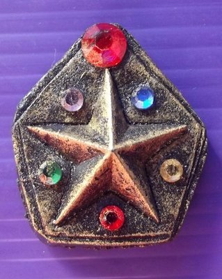 Daw Maha Lap Maha Pokasap (Lucky Star of Wealth and Good Fortunes) Pim B - Nuea Din Kakyayaks 6 Gemstone + 2 Takrut - Pra Ajarn Dtee Supajaro - Wat None Sa-ard