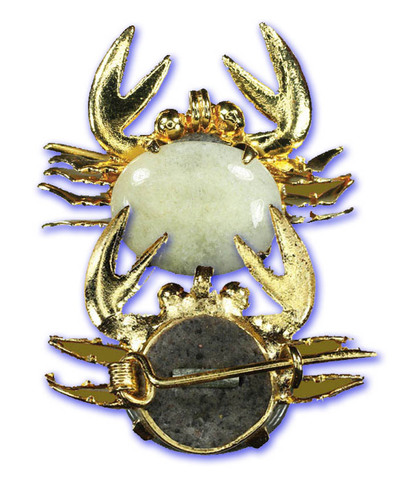 Pu Hneeb Tong Hneeb Ngern - Hin Hyok Khaw - White Onyx Money Crab Brooche Amulet (First Edition) - Luang Phu Chao - Wat Huay Lam Yai