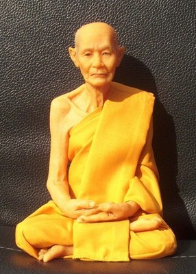 Luang Phu Mun Puratto Bucha statue realistic wax figurine - 7 inch high