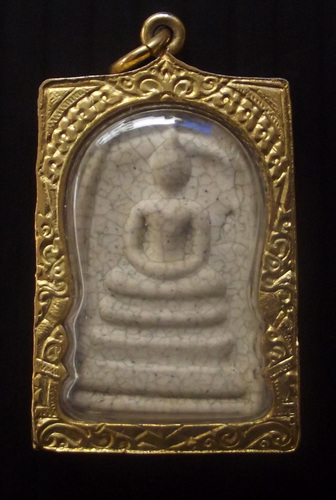 Pra Somdej Pim Yai Gaes Talu Sum (Niyom) Nuea Pong Puttakun Pim Grabueang Dtaek Lai Nga (crackled effect) - Gold Micron Casing - Wat Rakang Kositaram