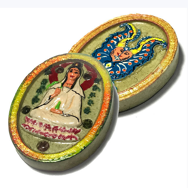 Pra Mae Guan Im Hlang Taep Jamlaeng 2548 BE - Kwan Yin Bodhisattva with 5 Ploi Sek Gems + King Butterfly - Kroo Ba Krissana