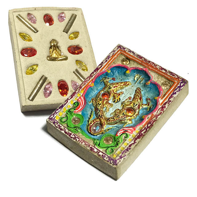 Paya Gumpir Pim Lek Ongk Kroo 2554 BE Crocodile Treasure Guardian Nuea Pong Kammathan 19 Gems 4 Takrut Pra Pid Ta Statuette Kroo Ba Krissana