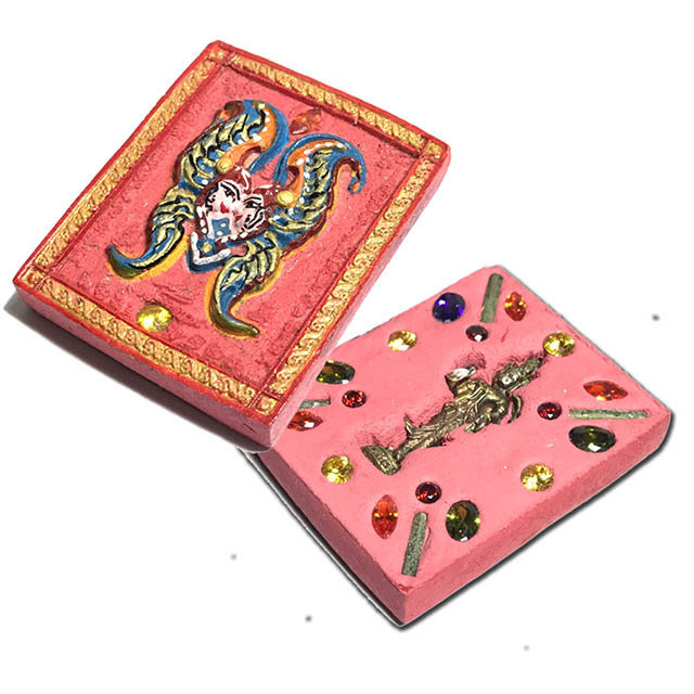 Taep Jamlaeng Roman Pim Klang A2 Asrom Sathan 2556 BE Pink Powders 4 Takrut 18 Gems Trimurti God - Kroo Ba Krissana Only 56 Made