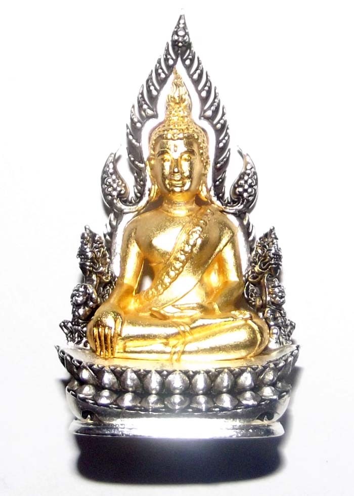 Pra Putta Chinarat (Loi Ongk Statuette) 'Jom Rachan' (Warrior King) edition 2555 BE - Nuea Loha Chup Tong Sum Chup Ngern (Gold Buddha & Silver Arch) - Wat Pra Sri Radtana Maha Tat