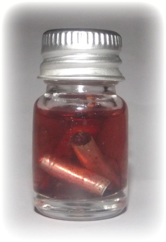 Nam Man Sanaeh Taep Apsorn Sawan - Heavenly Apsara Deva Love Charm Oil - Seduce Lovers, make Bargain Buys, Profitable Sales - Ajarn Surapat