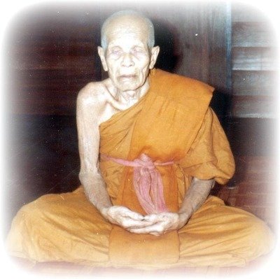 Luang Phu Kroo Ba Ban (Wat Mae Ya)