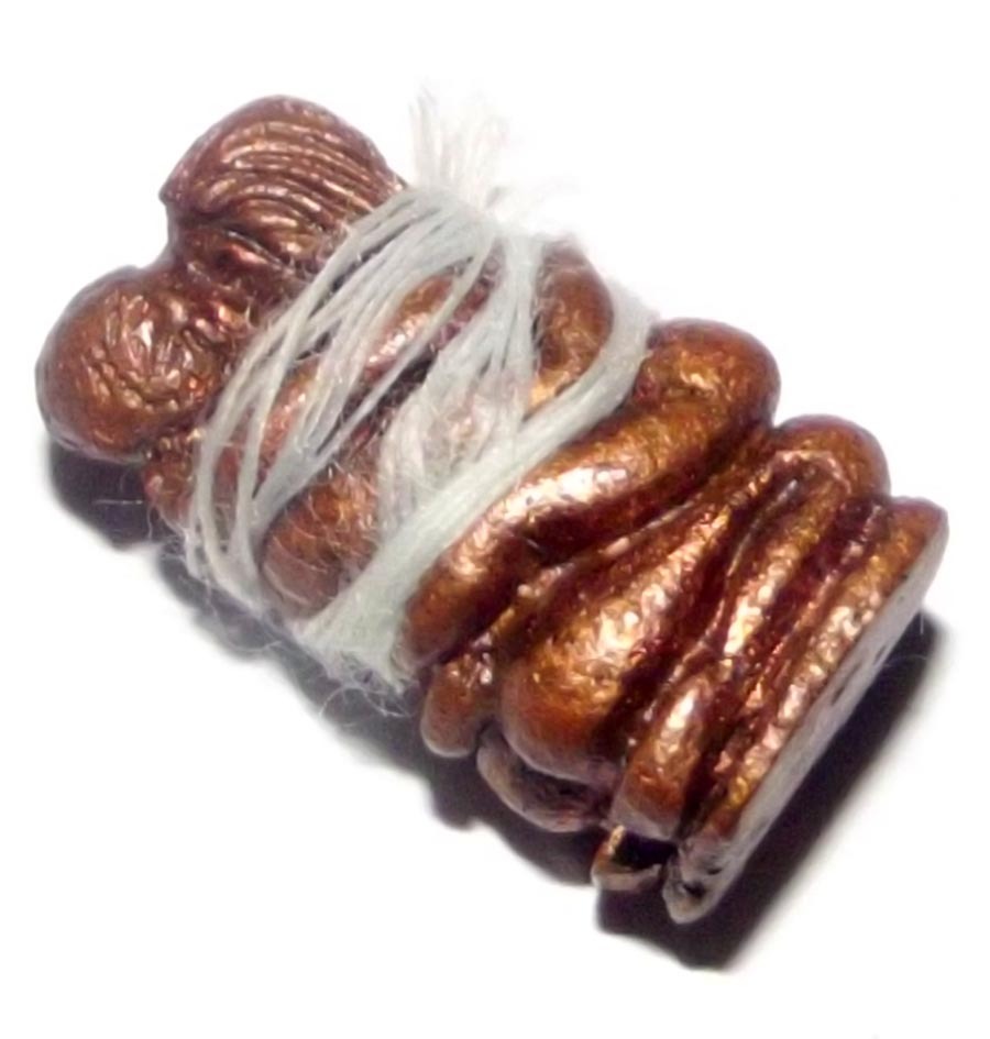 In Koo Saep Som Montr Kamakun Maha Sanaeh - Love, Commerce and Mercy Charm for Ladies and Gay People - Luang Por Wichai Passaro - Free with Casing for any purchase over $120