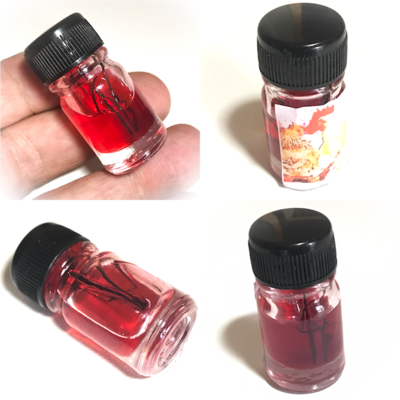 Nam Man Prai Wan Gai Daeng  Kruea Thao Hlong Red Rooster Charm Oil with Enchanted Vine Potion Pra Ajarn  Dtee Yai