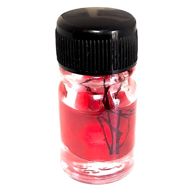 Nam Man Prai Wan Gai Daeng  Kruea Thao Hlong Red Rooster Charm Oil with Enchanted Vine Potion Pra Ajarn  Dtee Yai