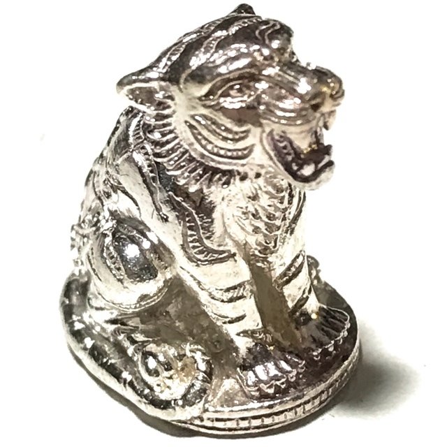 Suea Payak Akom Ongk Kroo Solid Silver 2559 BE Blessed by Luang Por Foo Wat Bang Samak + Luang Por Chan Wat Bang Bor Only 99 Made