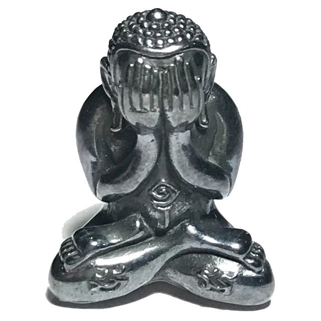 Pra Pid Ta Maha Sethee Ongk Kroo Nuea Maekasit Ud Pong Luang Phu Suang Triple Blessings by LP Put LP Saen and LP Ta