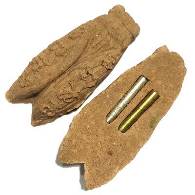 Paya Wan Jakkajan Riak Sap Rap Choke &#39;Plod Nee Mee Sanaeh&#39; Edition 2555 BE - Sacred Powders with 2 Takrut -Treasure Bee - Luang Phu Jan - Wat Jantr Rangsri