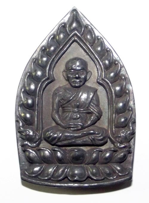 Rian Jao Sua Nirandtarai Kong Grapan Klaew Klaad + Maha Lap Maha Sethee Invincible Millionaire amulet - Rae Saming Dam (Lek Lai related Metal) - Pra Ajarn Daeng Opaso 2555 BE