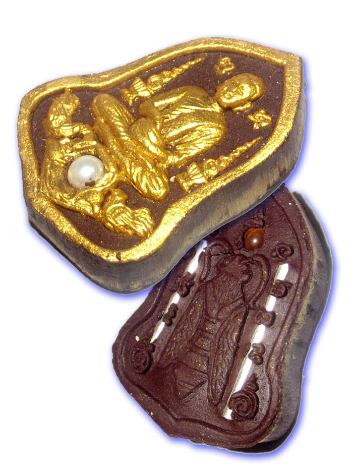 Pra Sivali Jok Badtr Gai Gaew - Nuea Pong Dam Maha Sanaeh- Sivali with Crystal Cockerels + Treasure Bee 2 Takrut 1 Gem 1 Pearl - Luang Phu Bua Pa - Wat Na Ngam 2555 BE