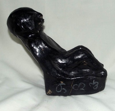 Kumarn Tong Nang Gao Ee (Kumarn in an Armchair) - Nuea Din Aathan Jarn Agkhara (Prai Bone Powders, Prai Oils and Cemetery earths) - Luang Por Kane - Wat Koh Phu