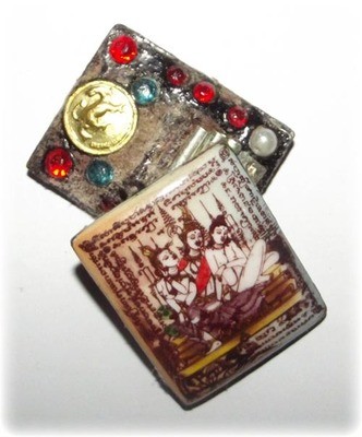 Taewada Hlong Hong Ongk Kroo (small size)  Bantian Mian Jia 2556 Edition - 2 Pearls, Paetch Payatorn, 10 Gems, 5 Takrut (3 silver, 2 python) - Luang Phu In