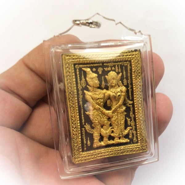 Khun Phaen Tewada Long Hong (Paetch Payatorn) 15 Takrut, 4 Pearls, 2 Look Namo spells & 1 Rak Sorn flower - 'Nia Kajia Maha Sanaeh' edition 2554 BE - Luang Phu In Khun Phaen Tewada Long Hong (Paetch Payatorn) 15 Takrut, 4 Pearls, 2 Look Namo spells & 1 Rak Sorn flower - 'Nia Kajia Maha Sanaeh' edition 2554 BE - Luang Phu In