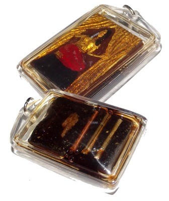 Nang Prai Mae Niyom Deva &#39;Ongk Kroo&#39; - Hoeng Prai Powders, 3 Takrut in Prai Oil + Bone + Holy Wood - Ajarn Wirataep Yan Kroo Prasit