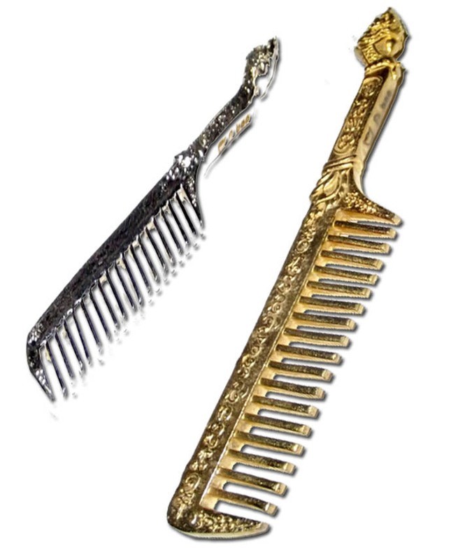 Hwee Maha Mongkol  Money Comb of Great Blessings, Naga Head Handles - 2 Comb Collectors Box Set - Chanuan Gao Phiw Tong/Ngern Luang Phu Maha Kam Daeng  - Sadta Mongkol Edition 2555 BE