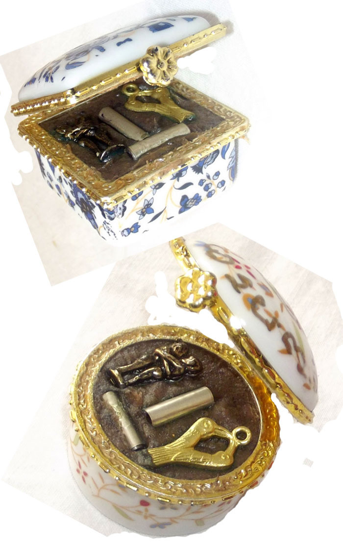 See Pheung Nam Man Hoeng Prai In Koo Maha Sanaeh &#39;Dtalab Kroo&#39; Love + Metta Potion in Fancy Ceramic Pot with In Koo + Sariga Bird + 2 Takrut - Ajarn Surapat - only 29 Made!